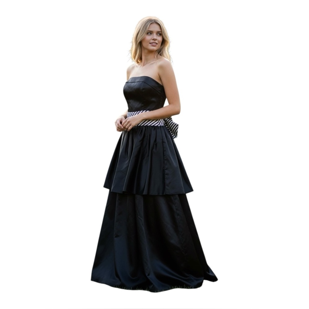 ***SOLD***NWT Jessica McClintock for Gunne Sax Strapless Satin 2 tiered
